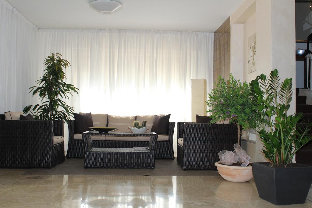 Hotel Adler Gabicce Mare Extérieur photo
