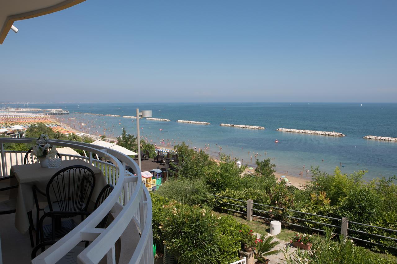 Hotel Adler Gabicce Mare Extérieur photo