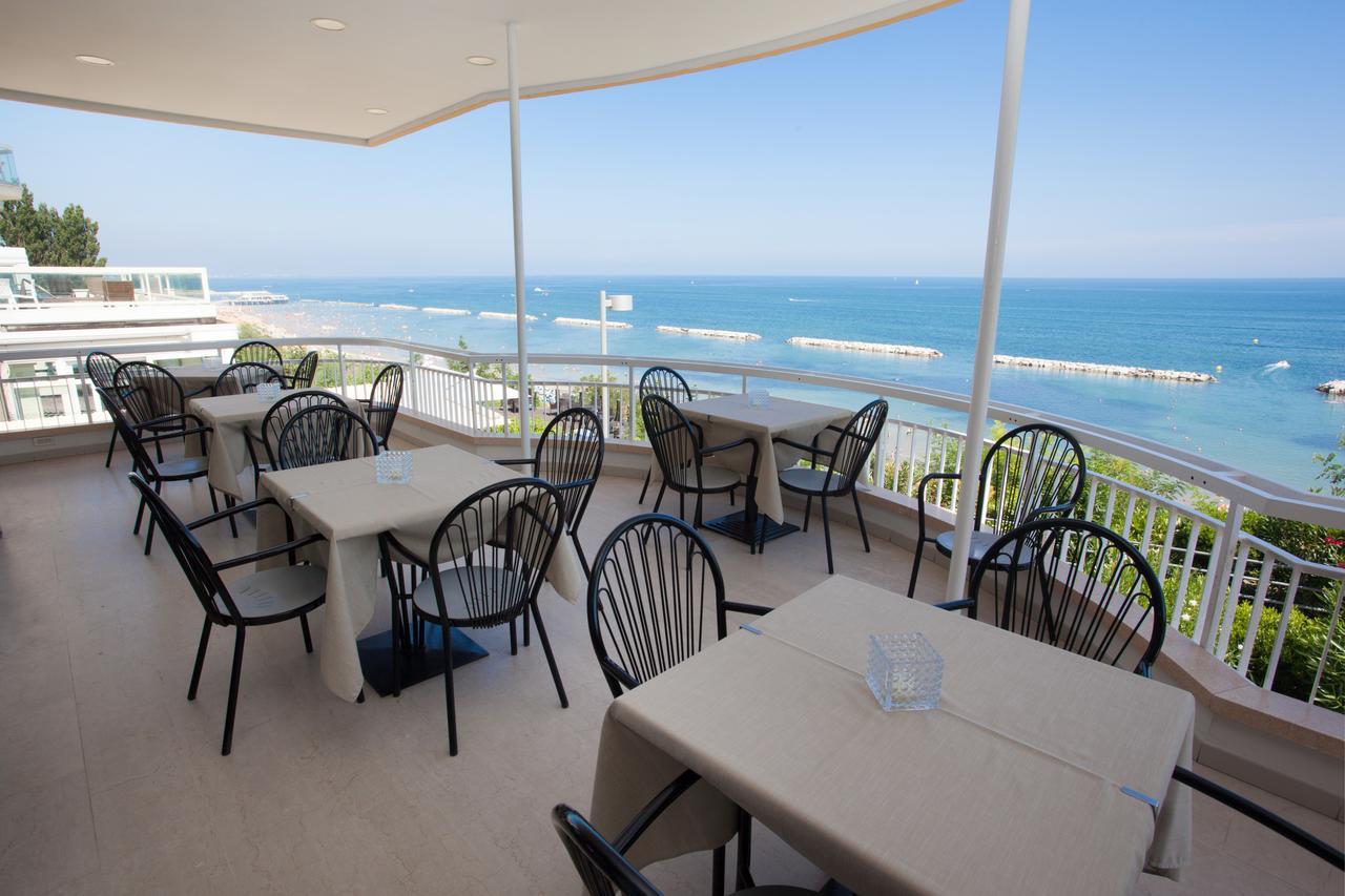 Hotel Adler Gabicce Mare Extérieur photo