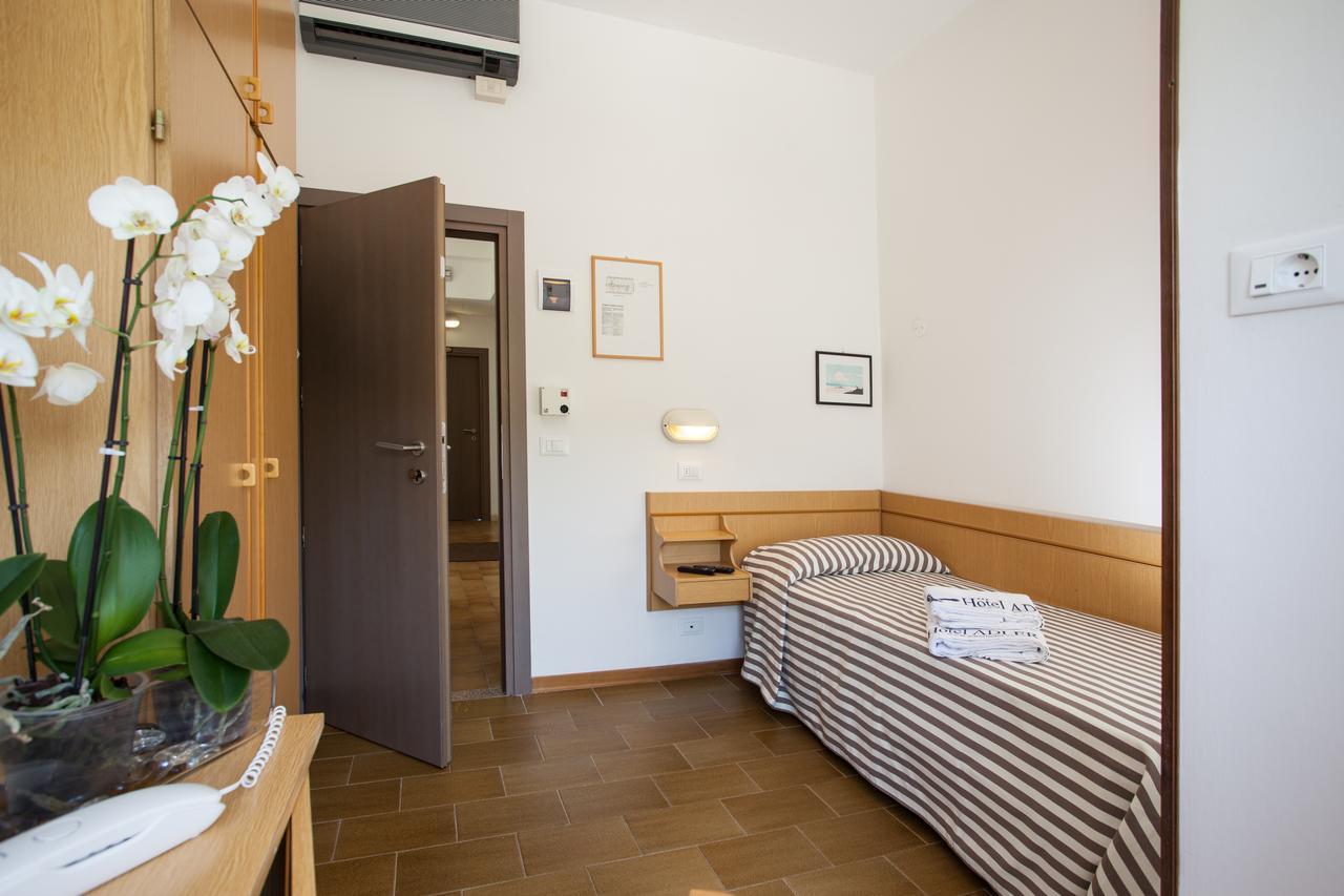 Hotel Adler Gabicce Mare Extérieur photo