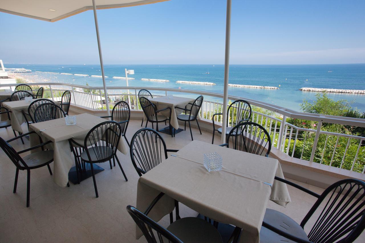 Hotel Adler Gabicce Mare Extérieur photo